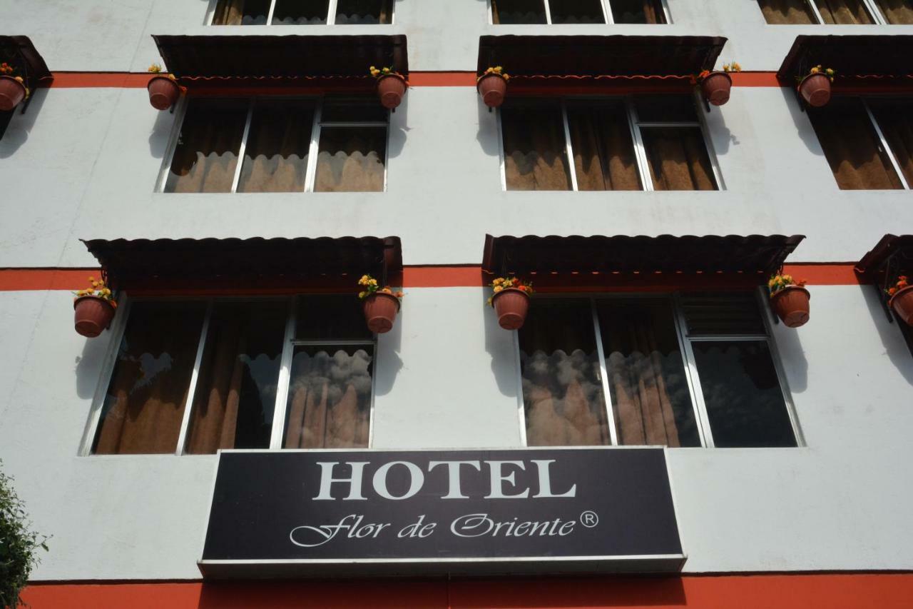 Hotel Flor De Oriente Baños Esterno foto