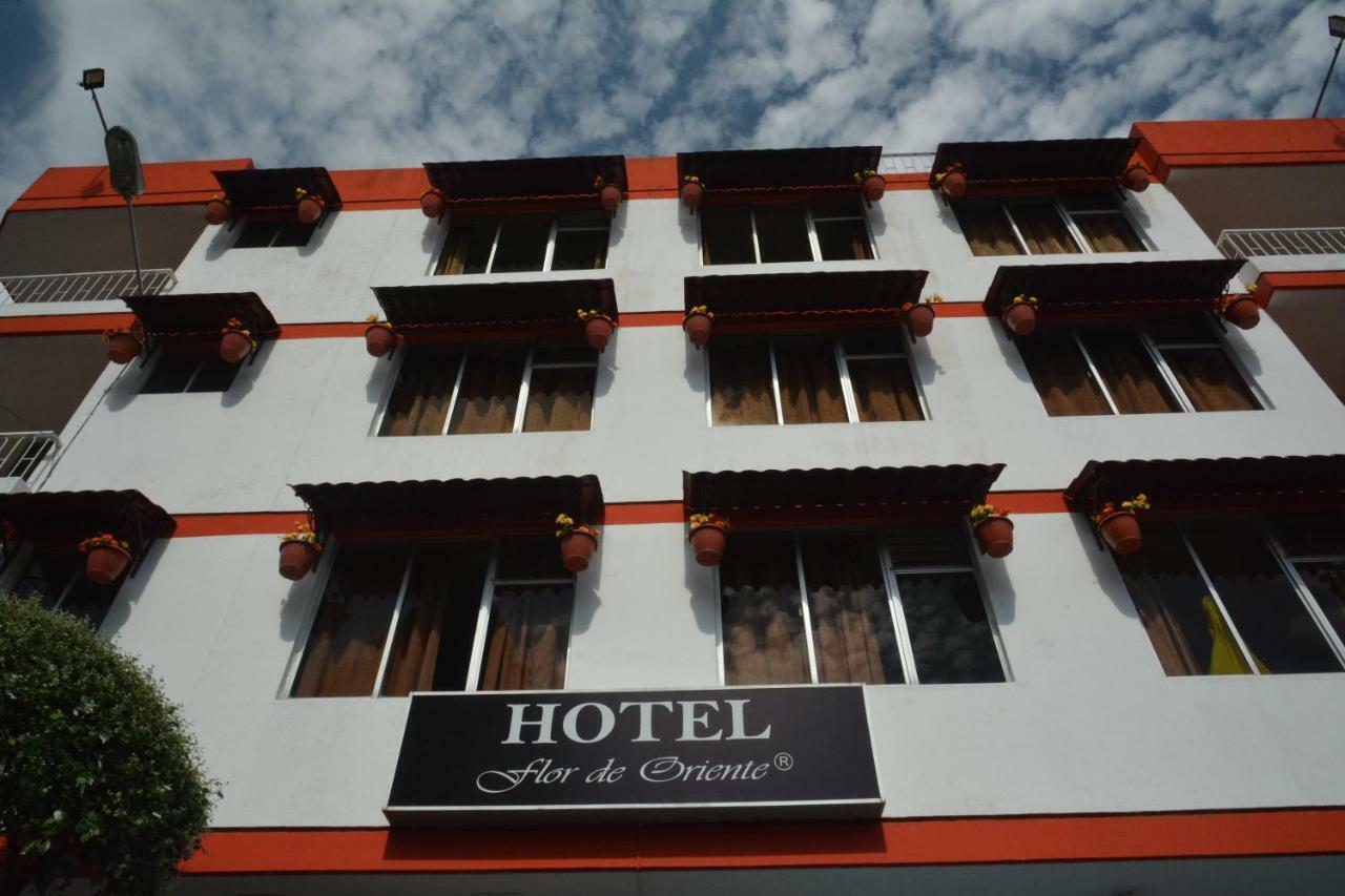 Hotel Flor De Oriente Baños Esterno foto