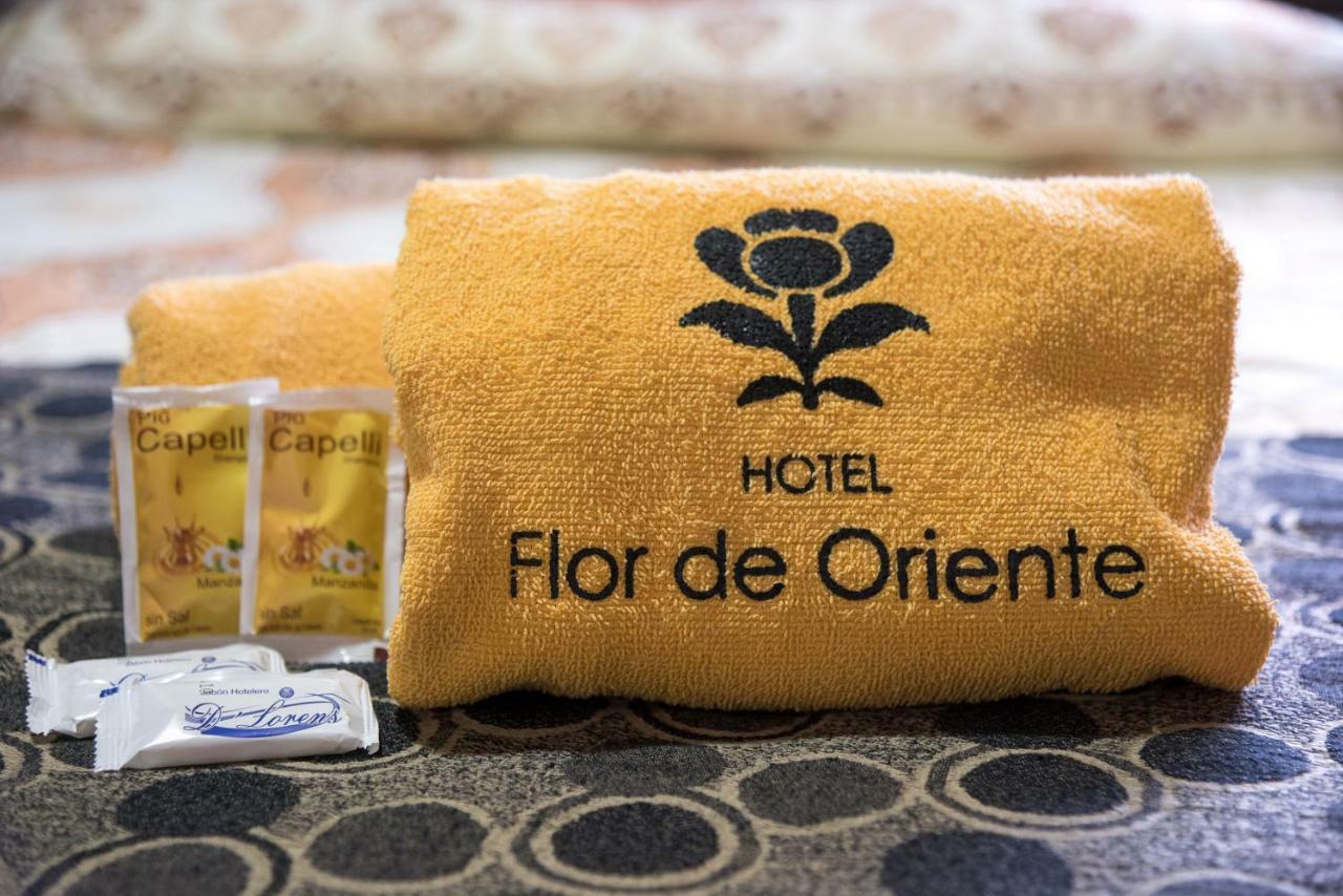 Hotel Flor De Oriente Baños Esterno foto