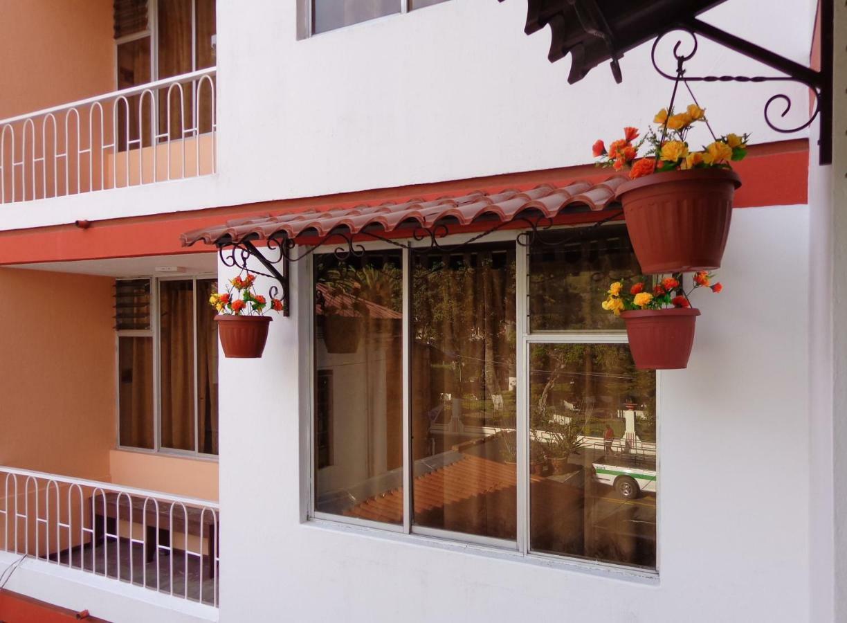 Hotel Flor De Oriente Baños Esterno foto