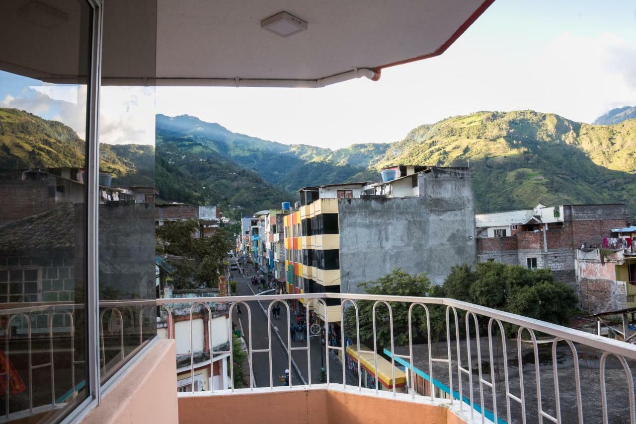 Hotel Flor De Oriente Baños Esterno foto